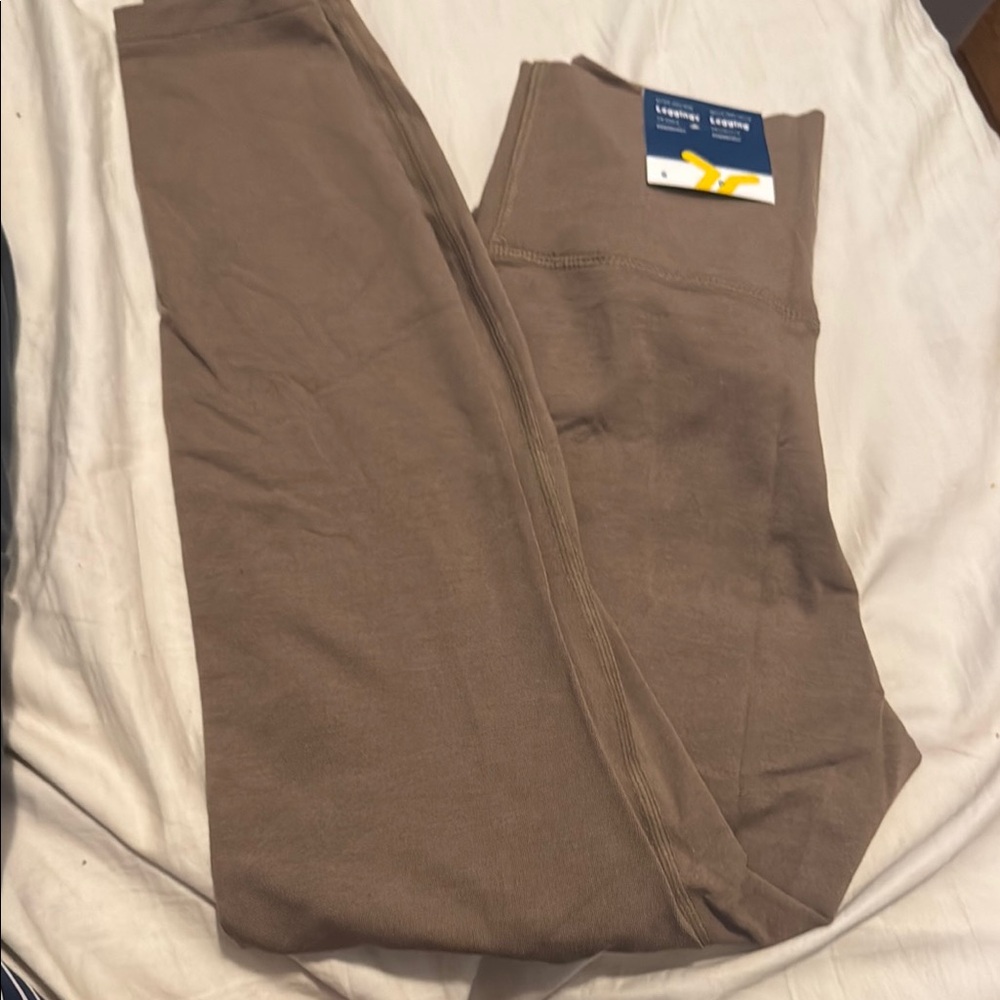 NWT old navy Tan Pants size small extra high rise and Go-dry